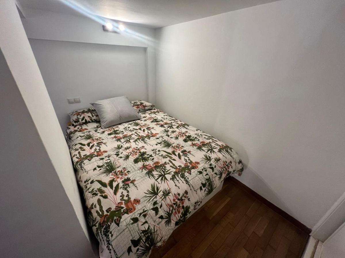 Castilla Madrid Extérieur photo